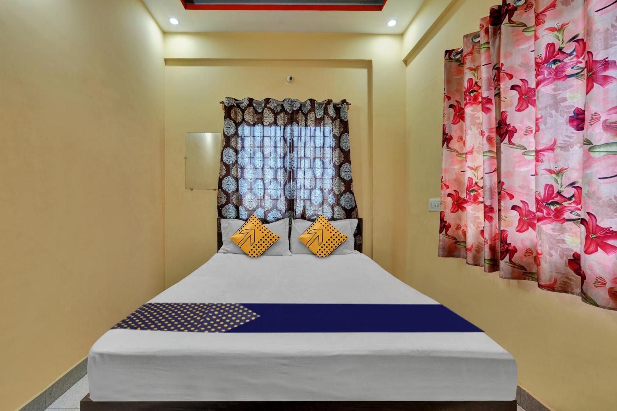 Spot On Anugraha Residency Hotel Kumbalgod Ngoại thất bức ảnh